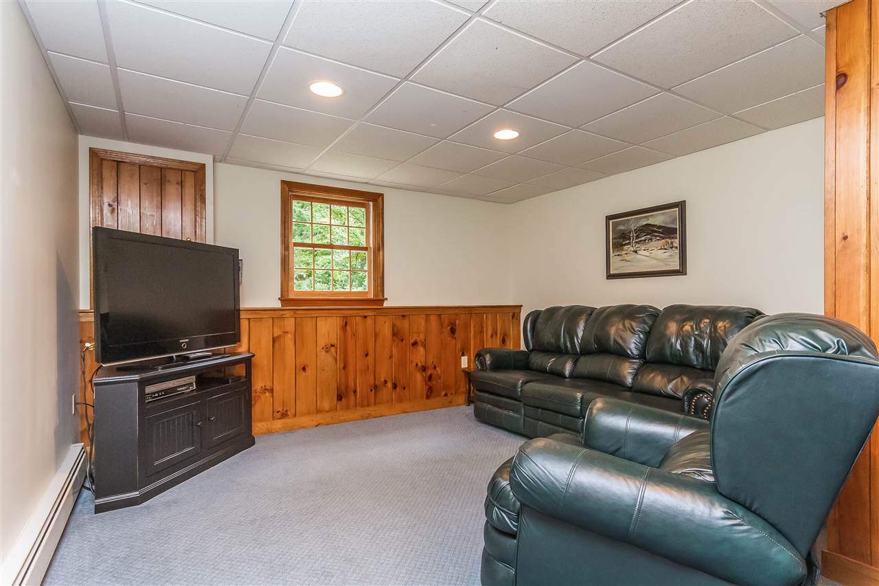 15 Flintlock Road Bedford, NH 03110 - Photo 30 of 39