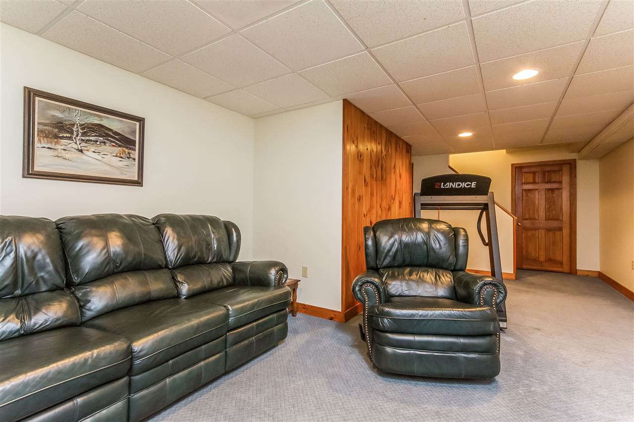 15 Flintlock Road Bedford, NH 03110 - Photo 31 of 39