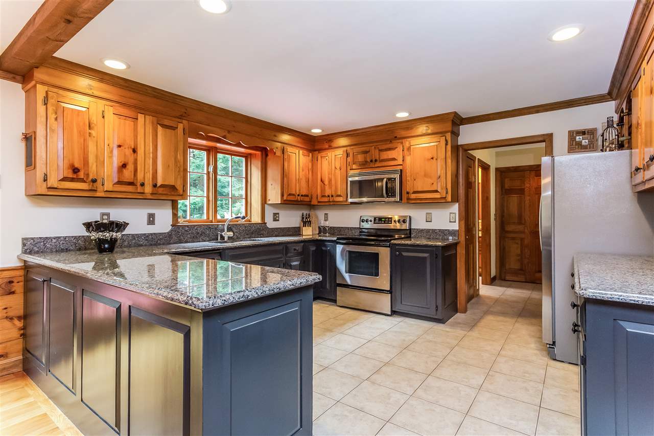 15 Flintlock Road Bedford, NH 03110 - Photo 9 of 39