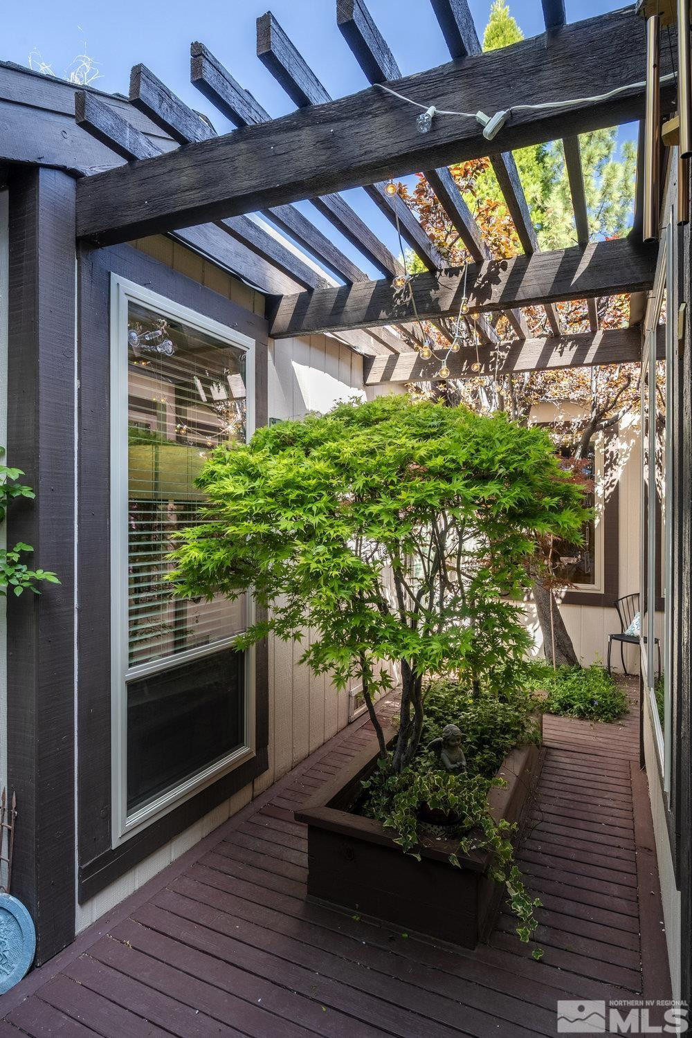 165 Moore Lane Reno, NV 89509 - Photo 22 of 39 Photo 23