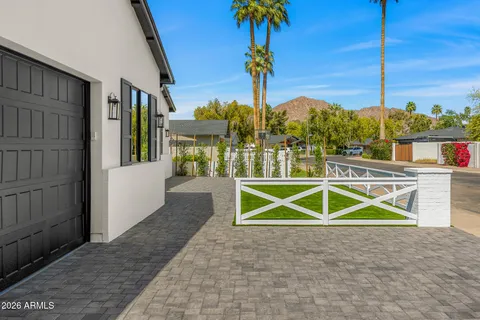 $1,645,000 | 3002 North 53rd Place, Phoenix, AZ 85018