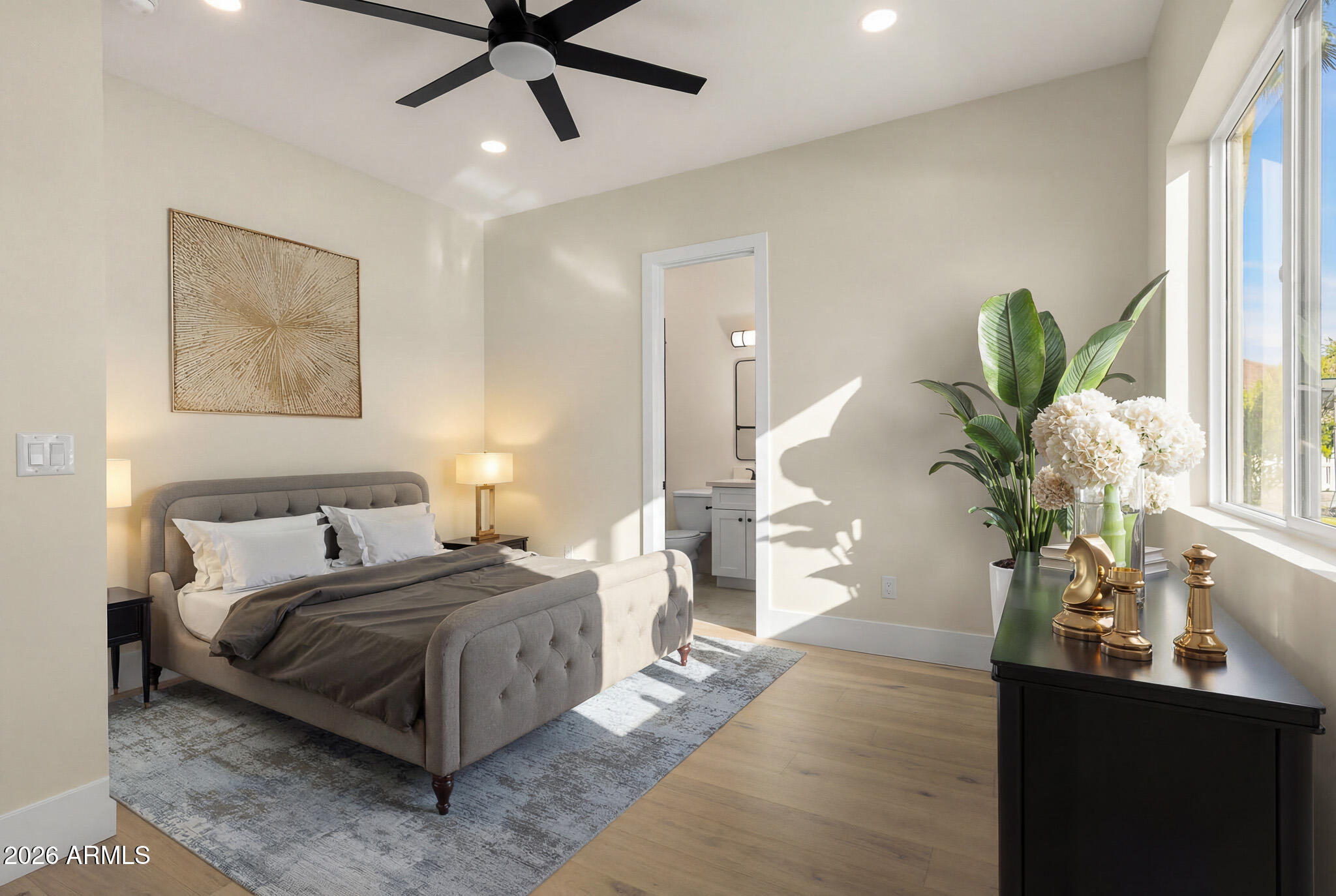 3002 North 53rd Place Phoenix, AZ 85018 - Photo 32 of 46 guest_bed3virtual