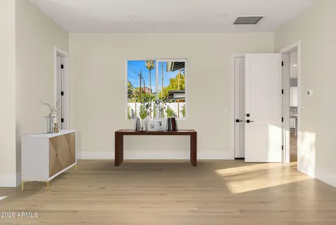 $1,645,000 | 3002 North 53rd Place, Phoenix, AZ 85018