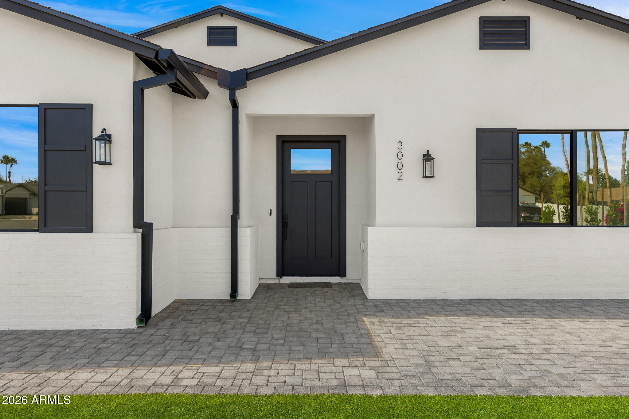 3002 North 53rd Place Phoenix, AZ 85018 - Photo 5 of 46 front entrance