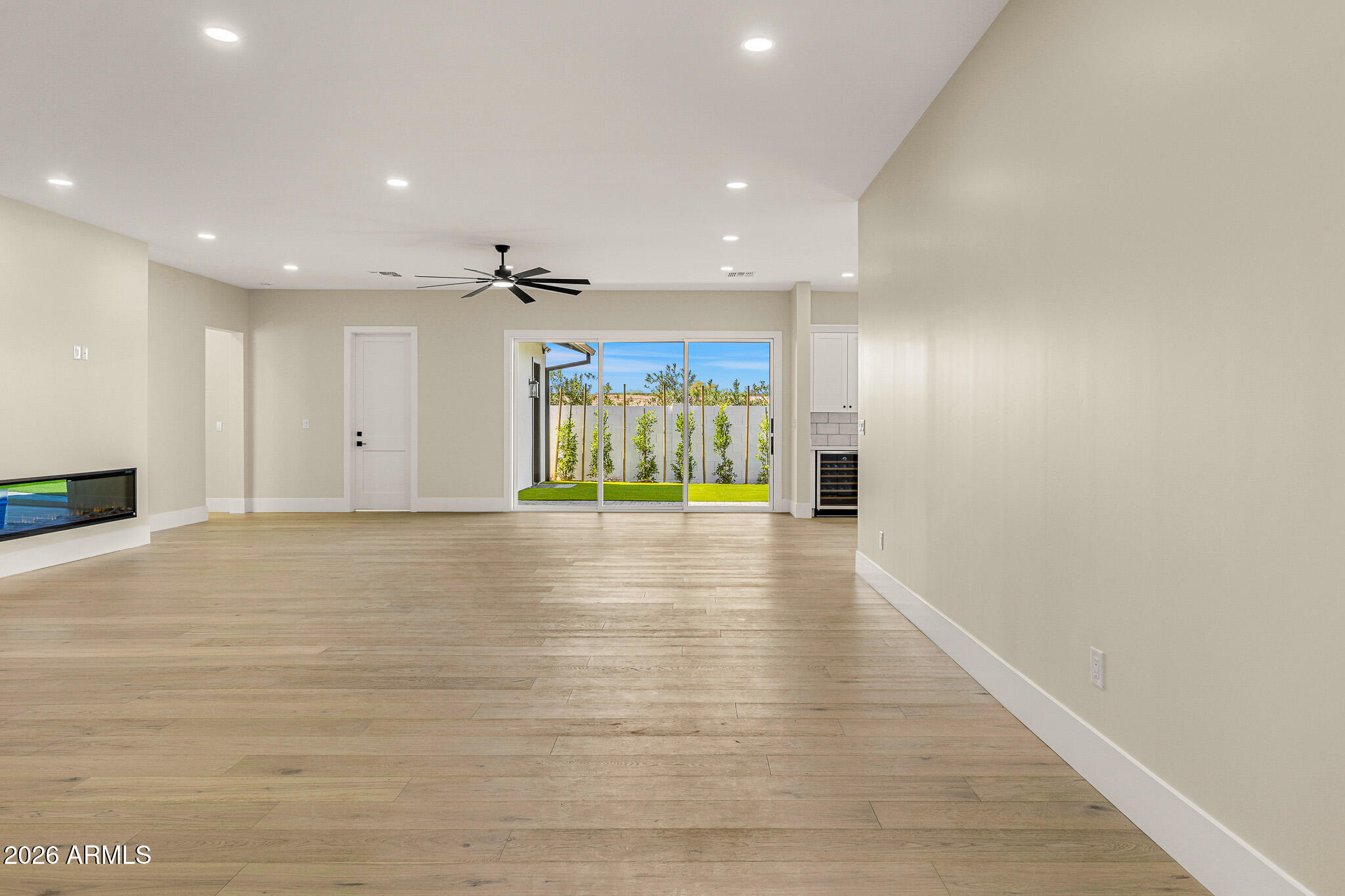 3002 North 53rd Place Phoenix, AZ 85018 - Photo 9 of 46 great room