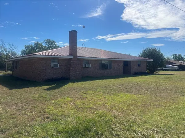 $165,000 | 203 Washington Avenue, Strawn, TX 76475
