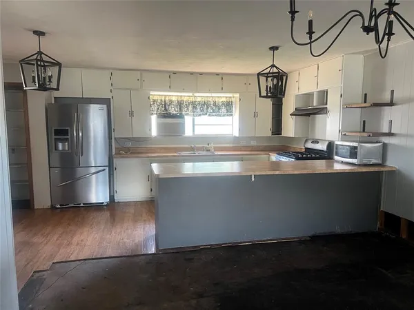 $165,000 | 203 Washington Avenue, Strawn, TX 76475