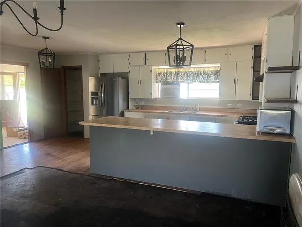 $165,000 | 203 Washington Avenue, Strawn, TX 76475