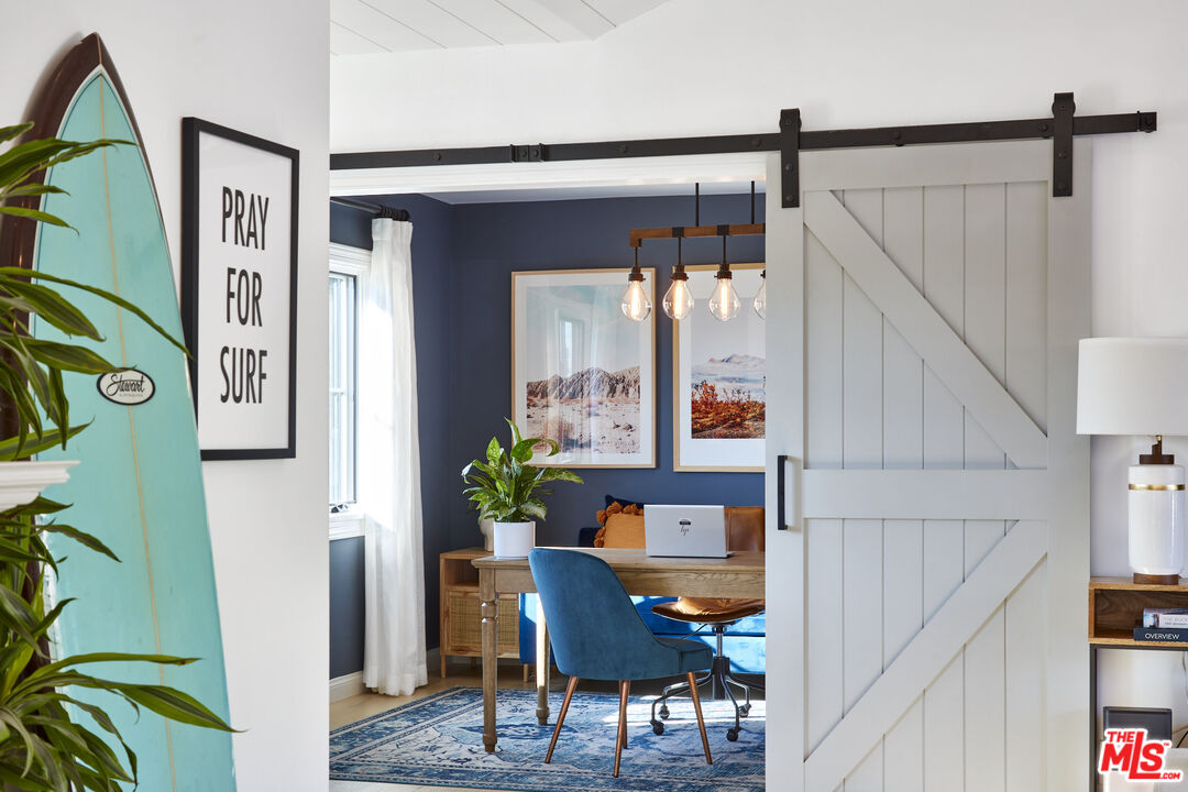 8388 Chase Avenue Los Angeles, CA 90045 - Photo 6 of 30