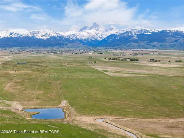 $950,000 | 3627 West 3000 North, Tetonia, ID 83452