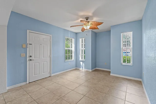 $1,950 | 148 Southwest Peacock Boulevard, Unit 25101, Port St. Lucie, FL 34986