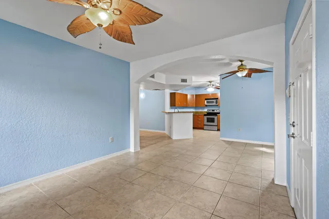 $1,950 | 148 Southwest Peacock Boulevard, Unit 25101, Port St. Lucie, FL 34986