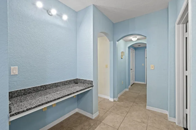 $1,950 | 148 Southwest Peacock Boulevard, Unit 25101, Port St. Lucie, FL 34986