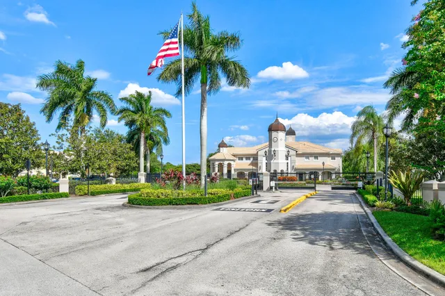 $1,950 | 148 Southwest Peacock Boulevard, Unit 25101, Port St. Lucie, FL 34986