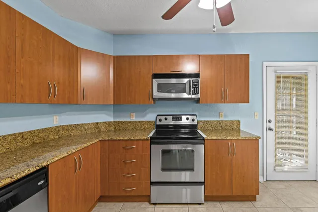 $1,950 | 148 Southwest Peacock Boulevard, Unit 25101, Port St. Lucie, FL 34986