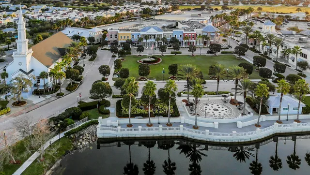 $1,950 | 148 Southwest Peacock Boulevard, Unit 25101, Port St. Lucie, FL 34986