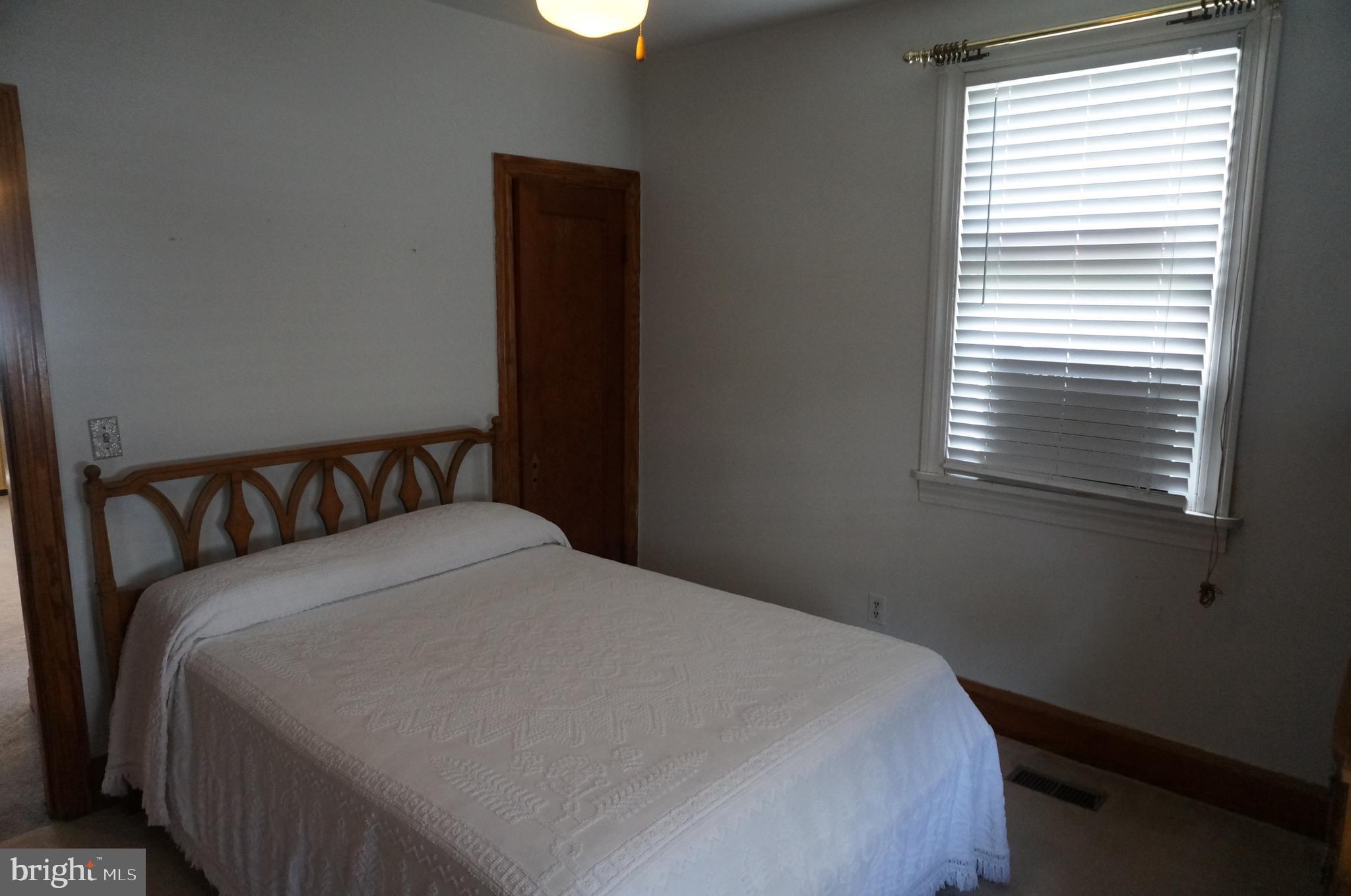 2115 Oak Road Baltimore, MD 21219 - Photo 18 of 29