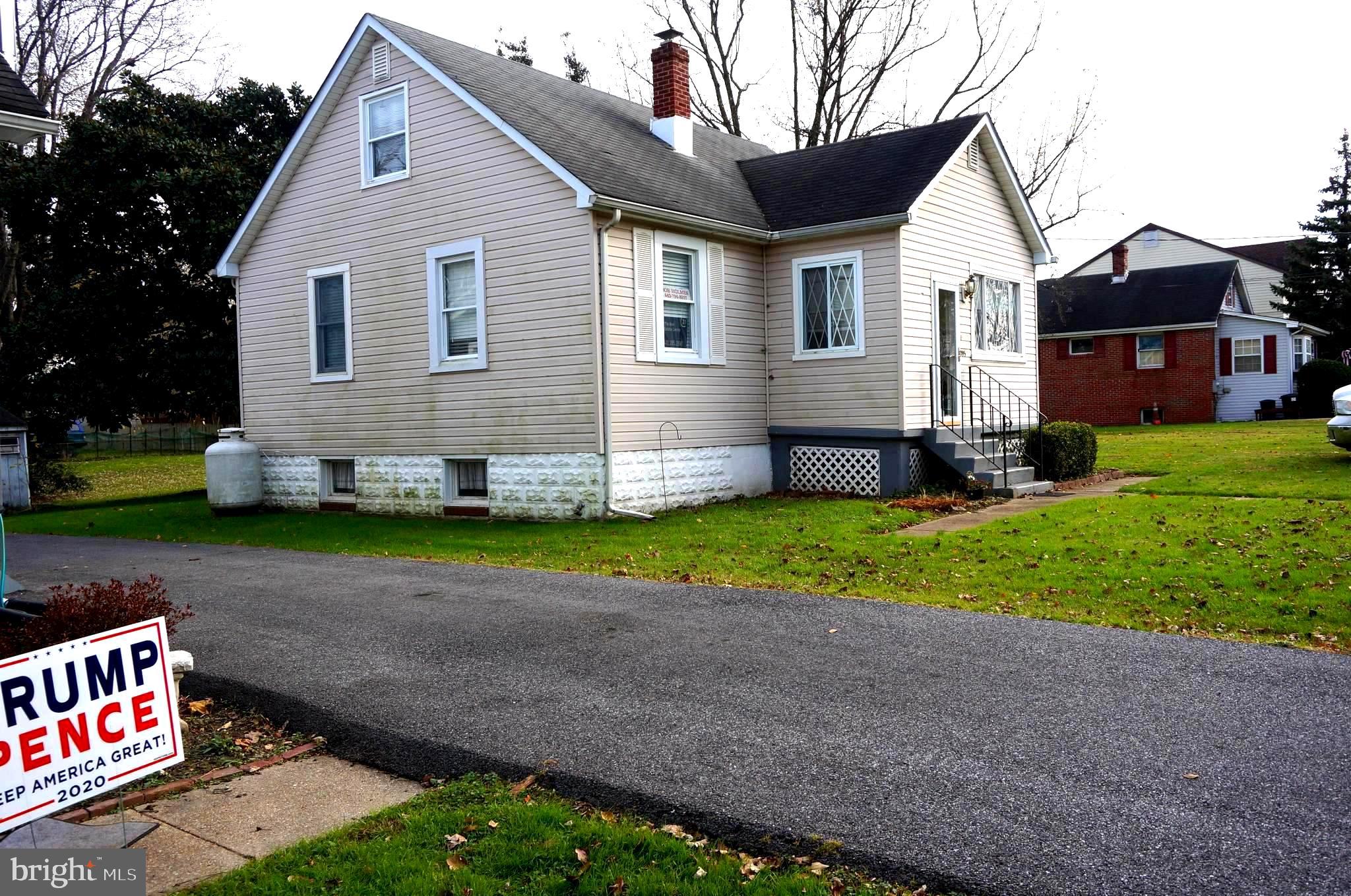 2115 Oak Road Baltimore, MD 21219 - Photo 6 of 29