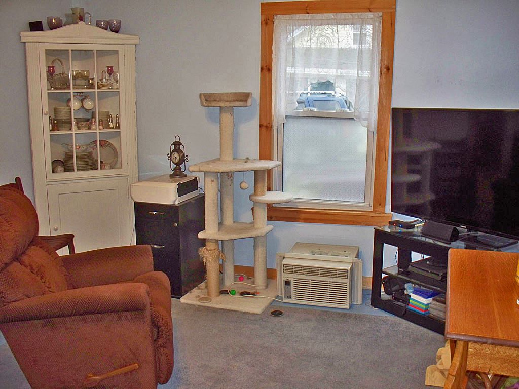 637 Main Street West Rutland, VT 05777 - Photo 11 of 28