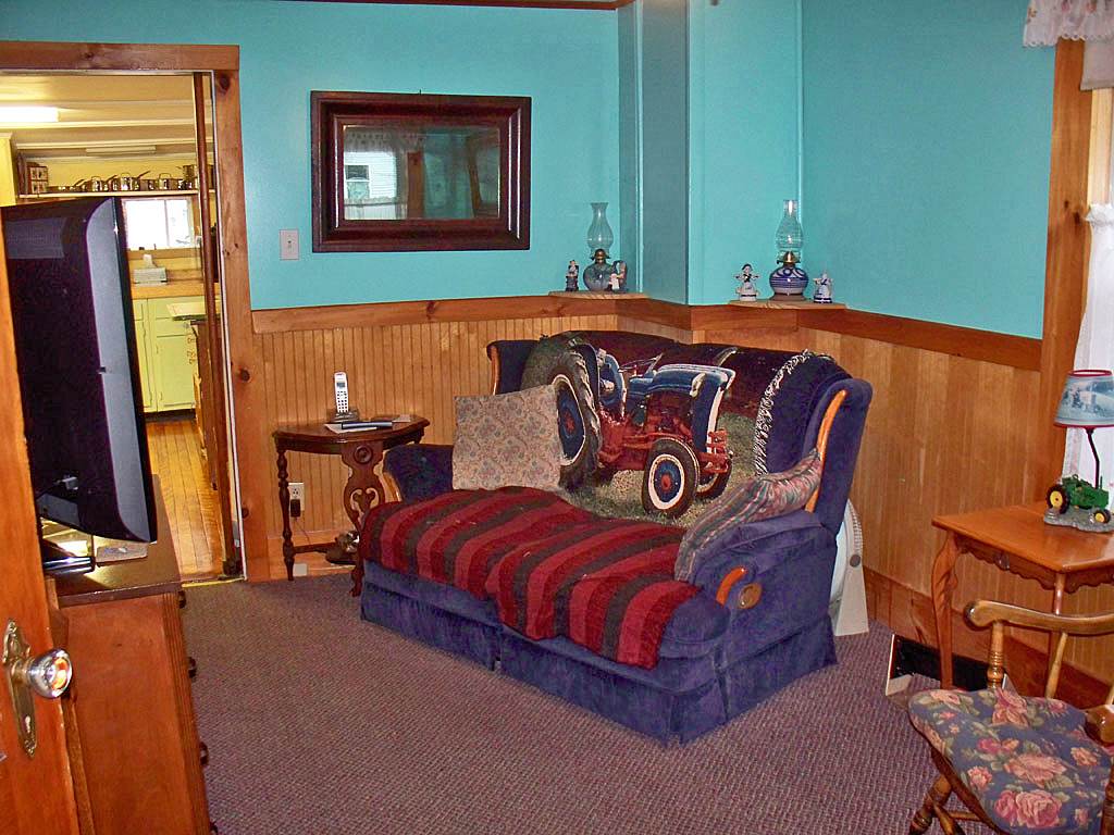 637 Main Street West Rutland, VT 05777 - Photo 16 of 28