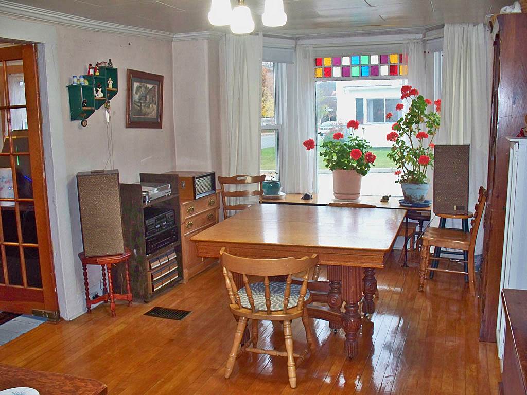 637 Main Street West Rutland, VT 05777 - Photo 9 of 28
