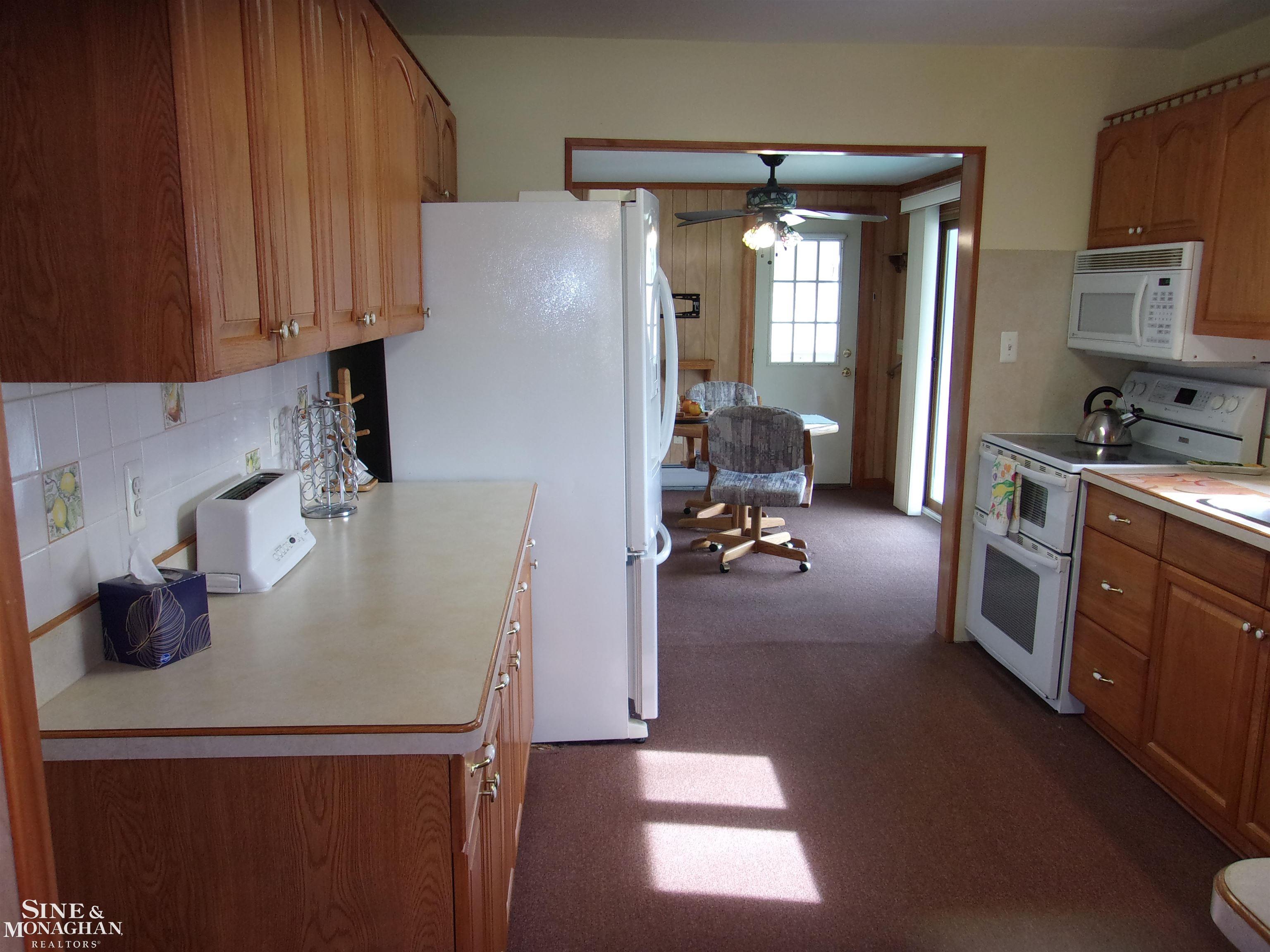 5536 Pointe Tremble Road Algonac, MI 48001 - Photo 20 of 45 50174338-ee001e56-9bd5-4b1d-9b06-12c50c2b632e.JPG