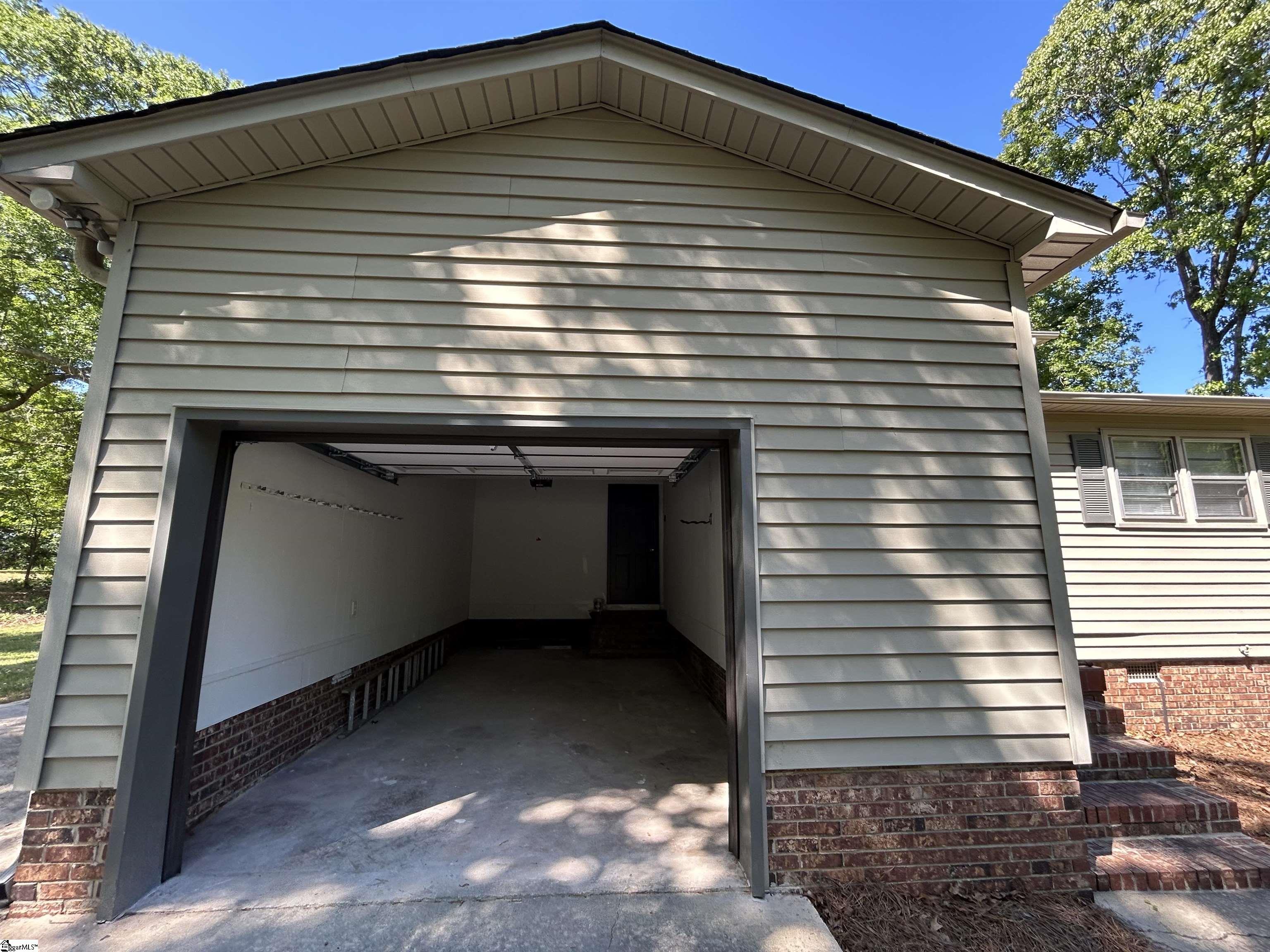 75 Creekfield Road Clinton, SC 29325 - Photo 34 of 36