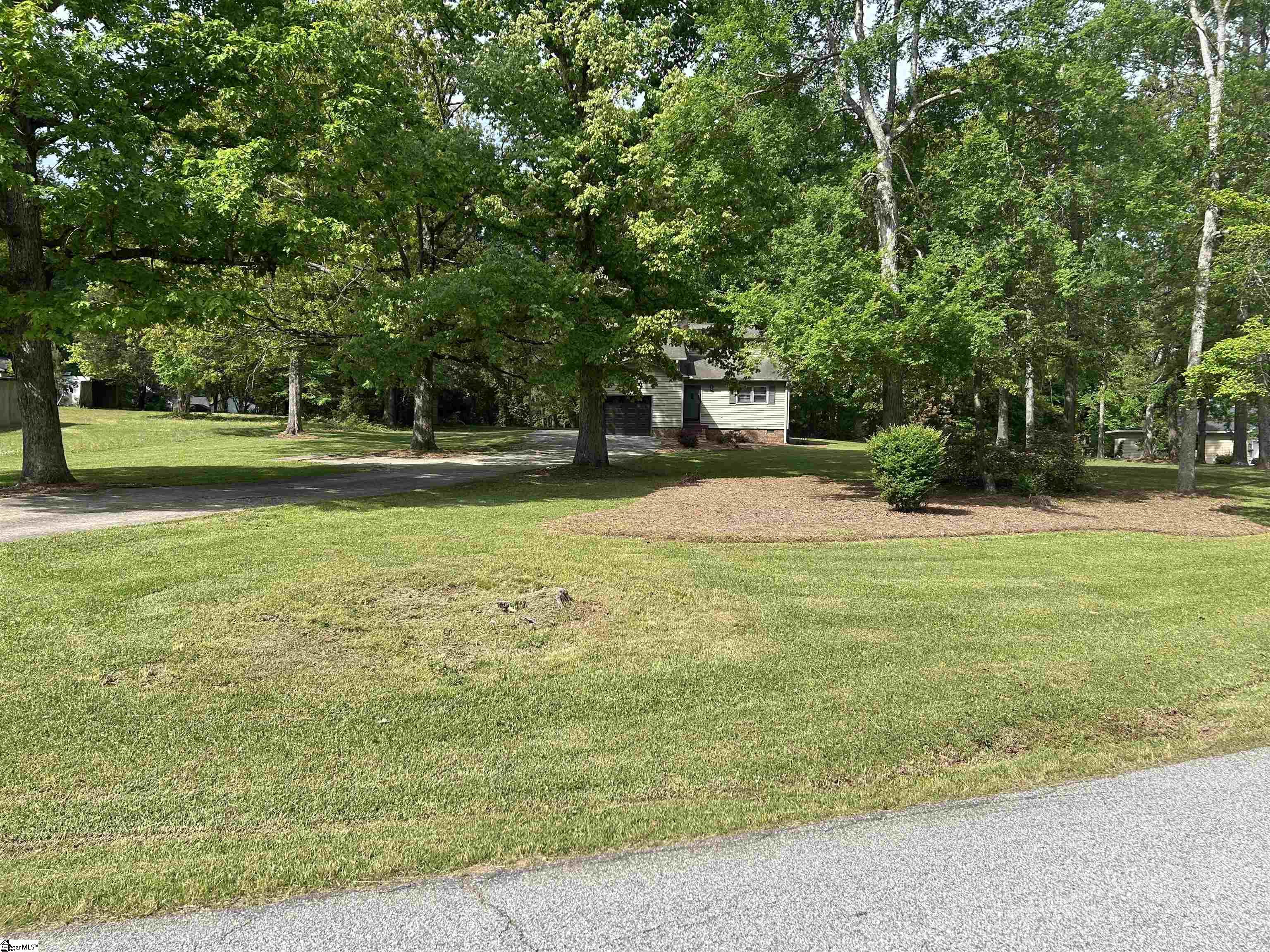 75 Creekfield Road Clinton, SC 29325 - Photo 9 of 36