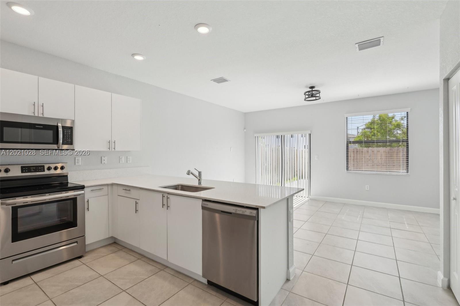 28625 Southwest 132nd Court Homestead, FL 33033 - Photo 16 of 45