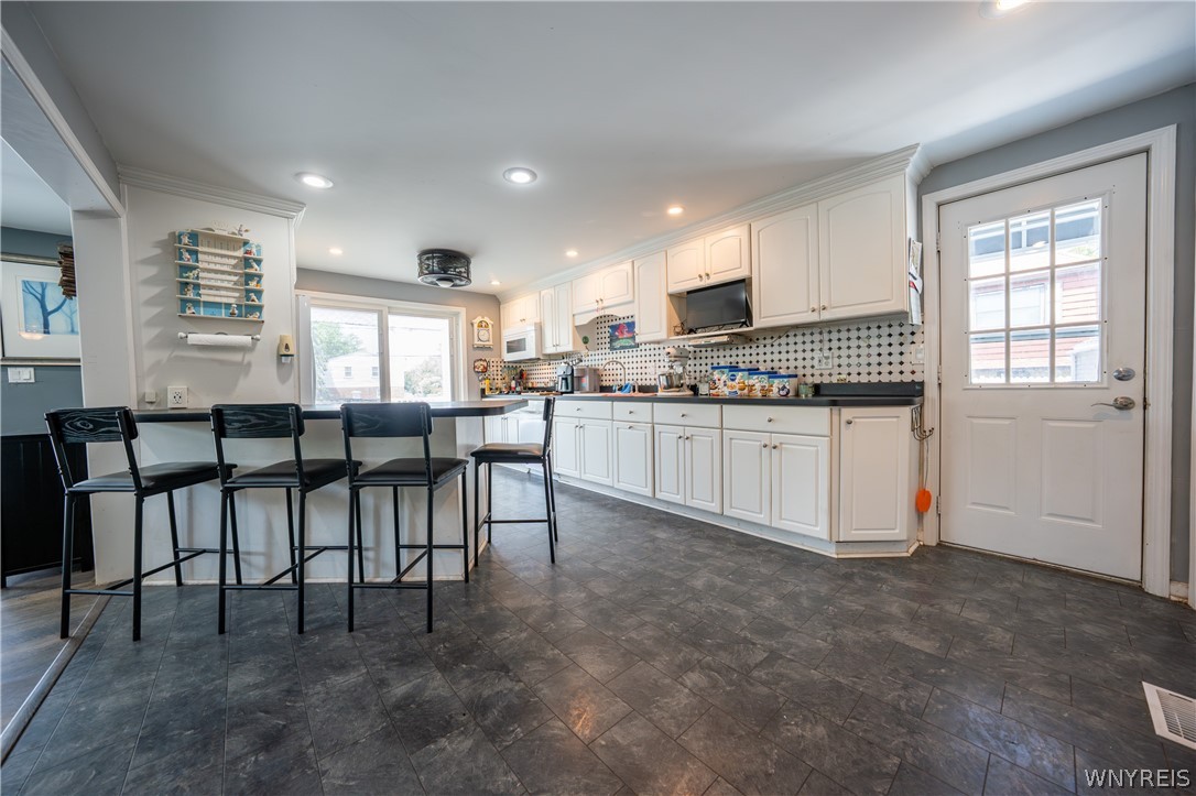 4093 Bayview Road Hamburg, NY 14219 - Photo 11 of 47