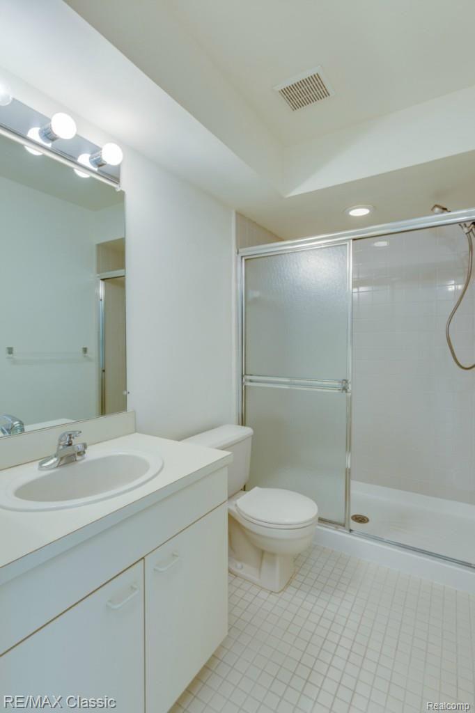 689 Charing Court, Unit 175 Rochester, MI 48307 - Photo 19 of 23 TP-20150214-0226-ENF.jpg