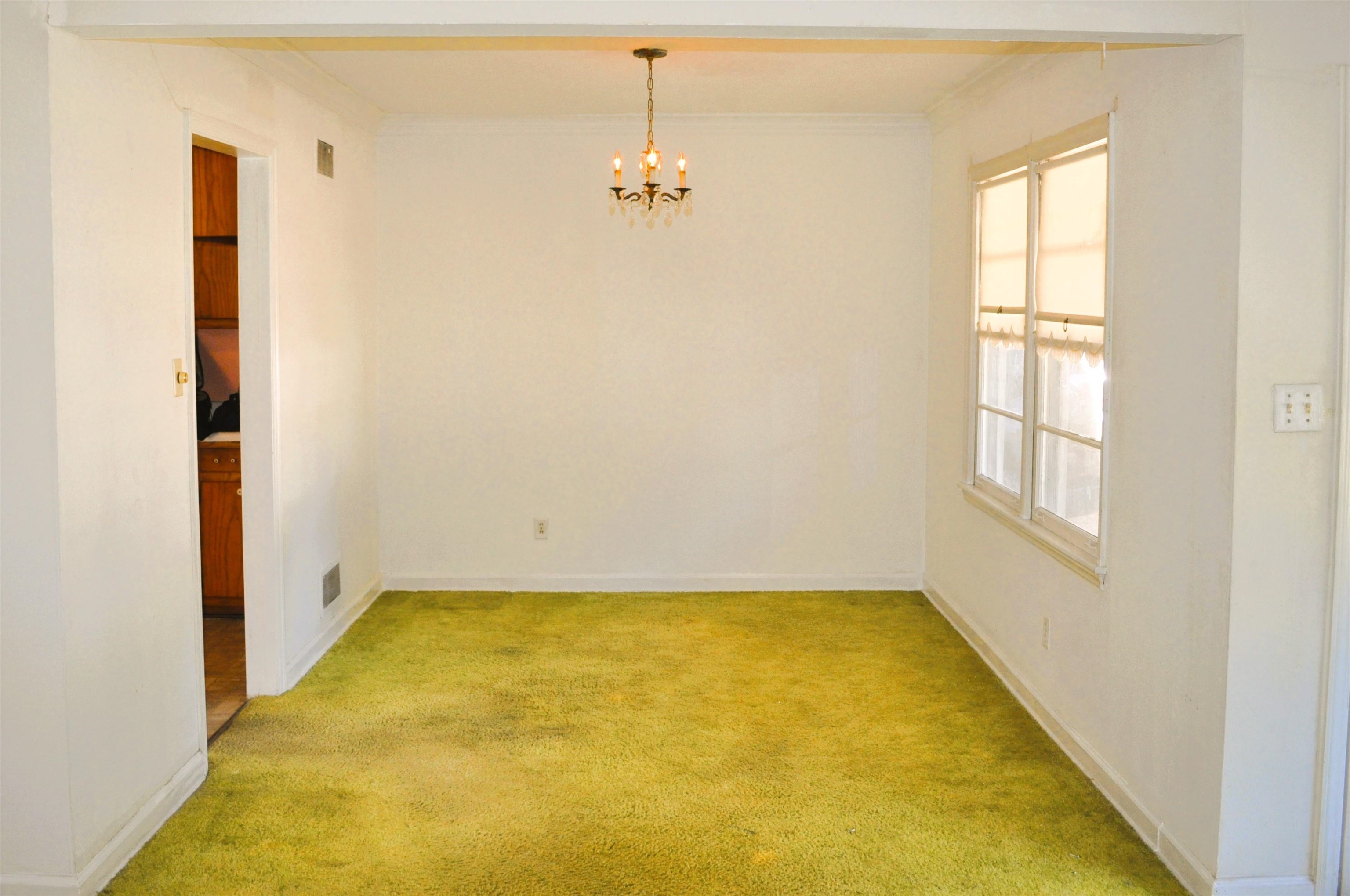 1263 South Perkins Road Memphis, TN 38117 - Photo 9 of 35 a view of a big room with windows