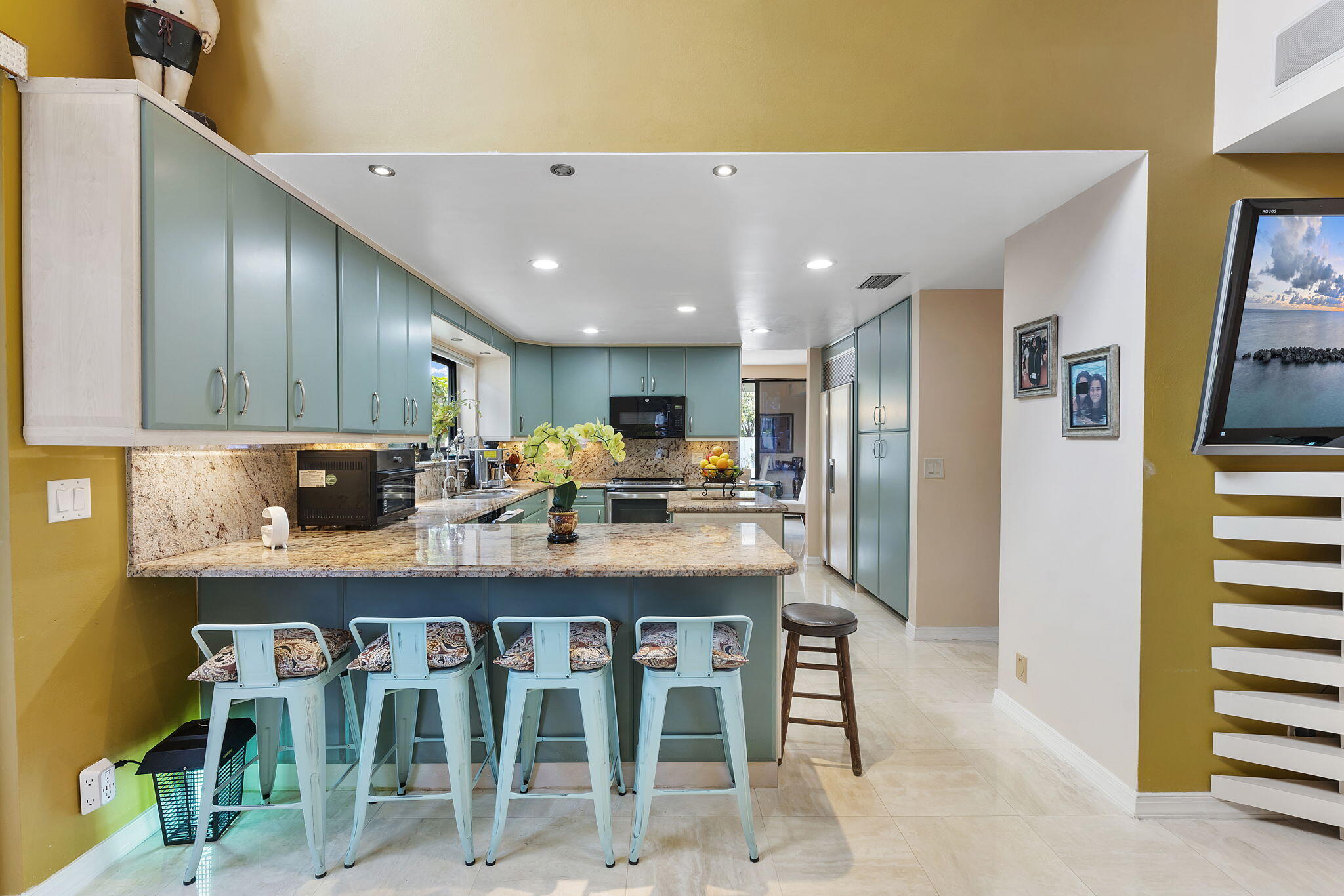 6534 Via Rosa Boca Raton, FL 33433 - Photo 12 of 59 Kitchen