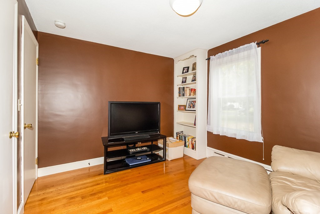45 Franklin Road Longmeadow, MA 01106 - Photo 17 of 39