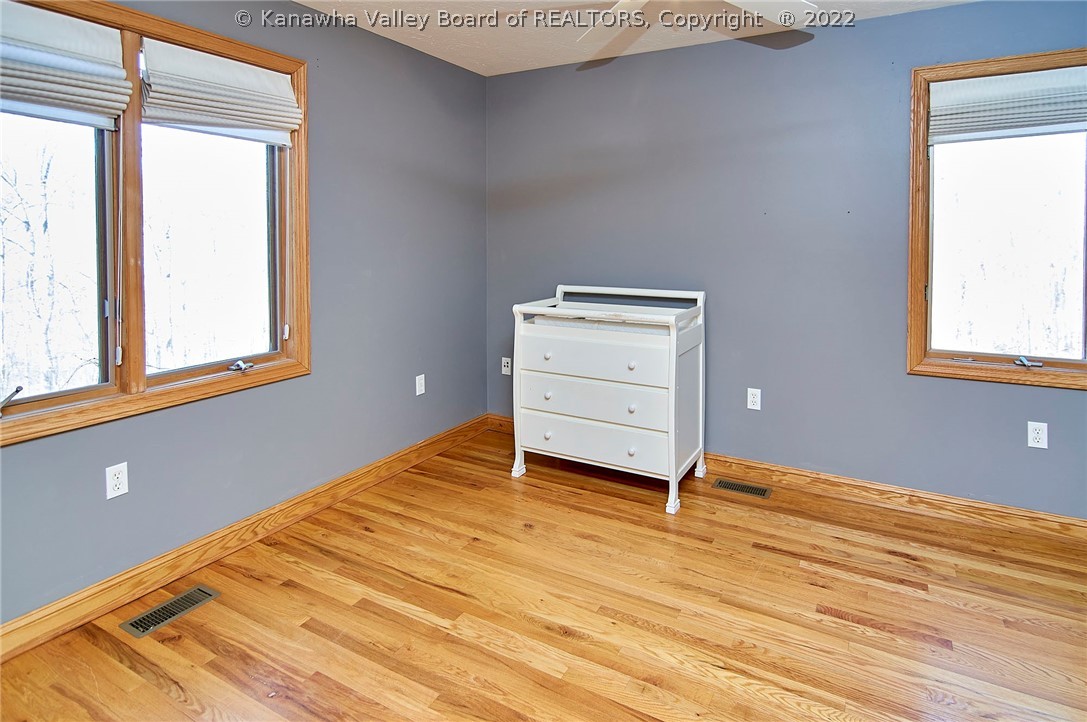 4410 Highway 34 Winfield, WV 25213 - Photo 12 of 18 Gallery Image 12