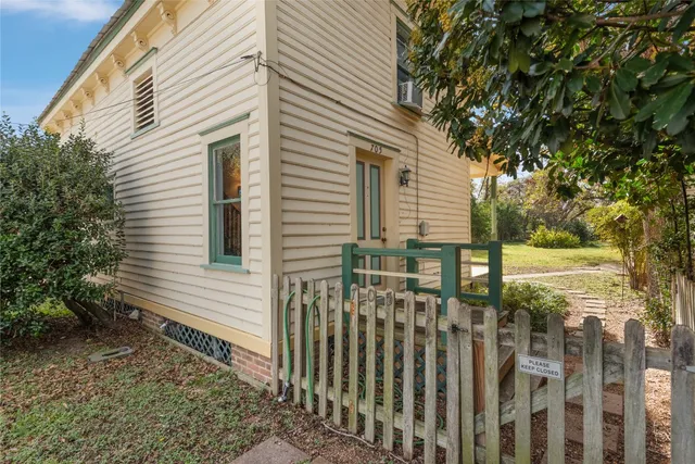 $1,500 | 705 Buttonwood Street, Bastrop, TX 78602