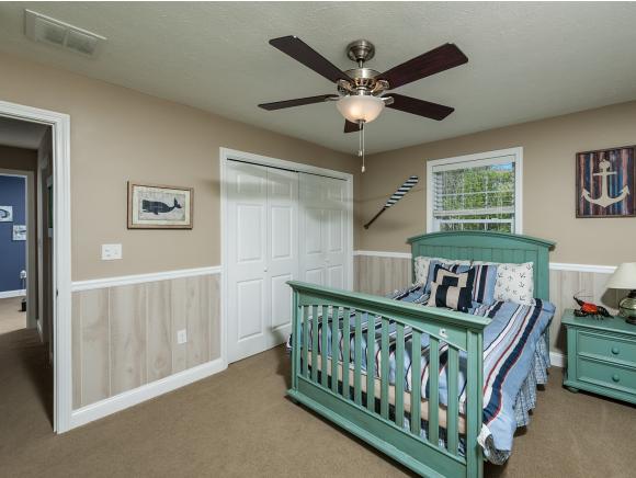 254 Pine Hill Road York, ME 03902 - Photo 20 of 32 Gallery Image 20