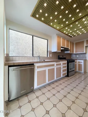 $3,900 | 127 Seaspray Way, Port Hueneme, CA 93041