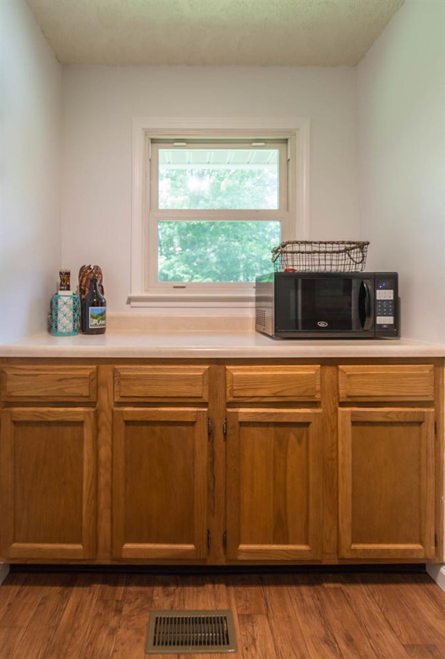 7250 Zikes Road South Bloomington, IN 47401 - Photo 11 of 29 Gallery Image 11