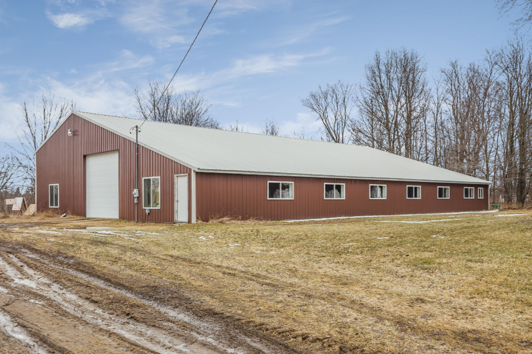 9352 Wise Road Greenville, MI 48838 - Photo 1 of 11 IMG_3165