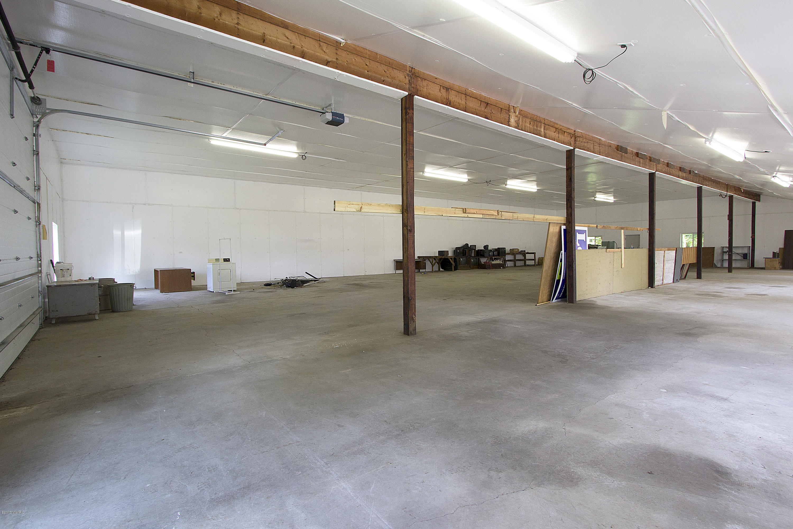 9352 Wise Road Greenville, MI 48838 - Photo 6 of 11 0002