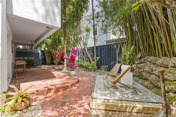 $6,500 | 3145 Virginia Street, Unit 4, Miami, FL 33133