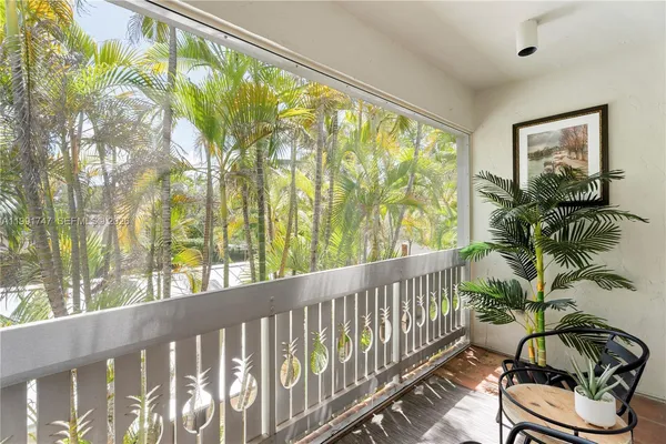 $6,500 | 3145 Virginia Street, Unit 4, Miami, FL 33133