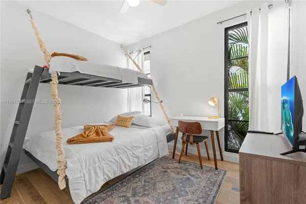 $6,500 | 3145 Virginia Street, Unit 4, Miami, FL 33133