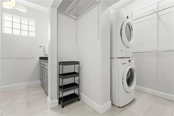 $6,500 | 3145 Virginia Street, Unit 4, Miami, FL 33133