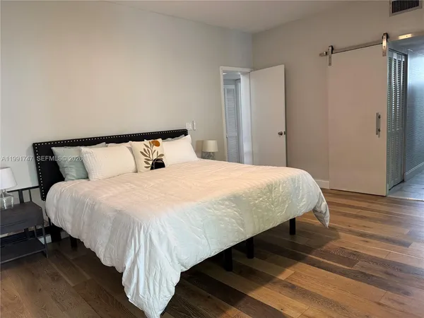 $6,500 | 3145 Virginia Street, Unit 4, Miami, FL 33133