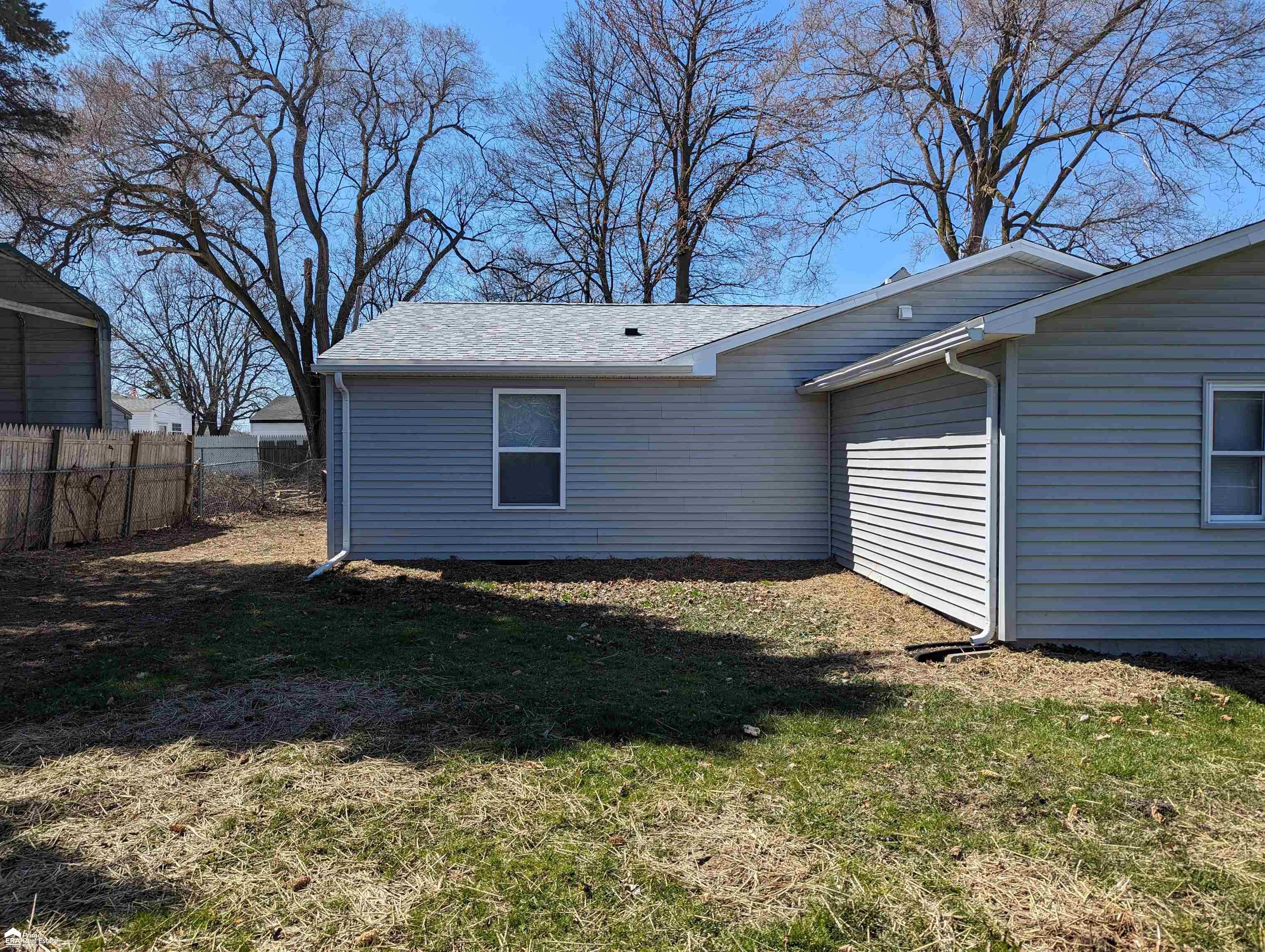 1180 Allen Street Burton, MI 48529 - Photo 14 of 18