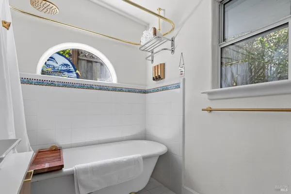 $950,000 | 9500 El Camino, Jenner, CA 95450
