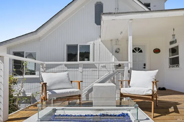 $950,000 | 9500 El Camino, Jenner, CA 95450