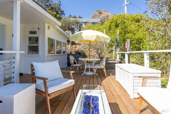 $950,000 | 9500 El Camino, Jenner, CA 95450